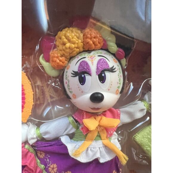 Disney Parks Minnie Mouse Deluxe Catrina Doll Day Of The Dead *NEW* - Picture 6 of 9